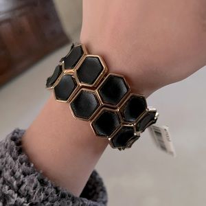 🆕 Black & Gold Hexagon Statement Bracelet 🖤💛
